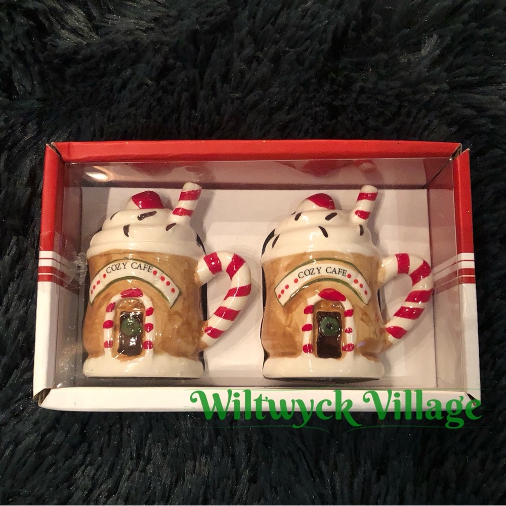 Holiday Home Set of 2 COZY CAFE Salt + Pepper Shakers